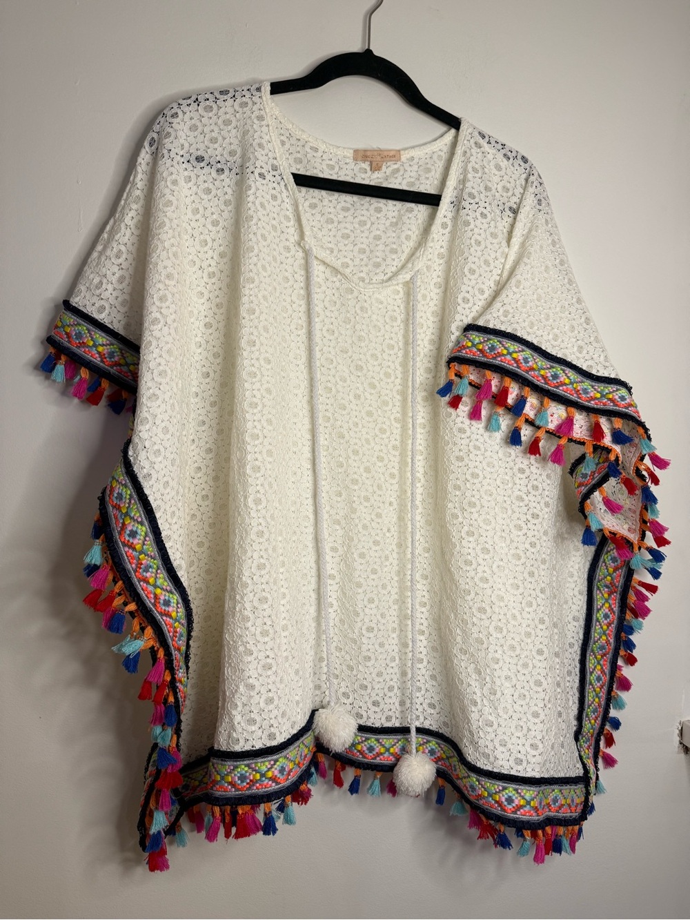 Gibson Latimer White Crochet Poncho with Colorful Tassel Trim